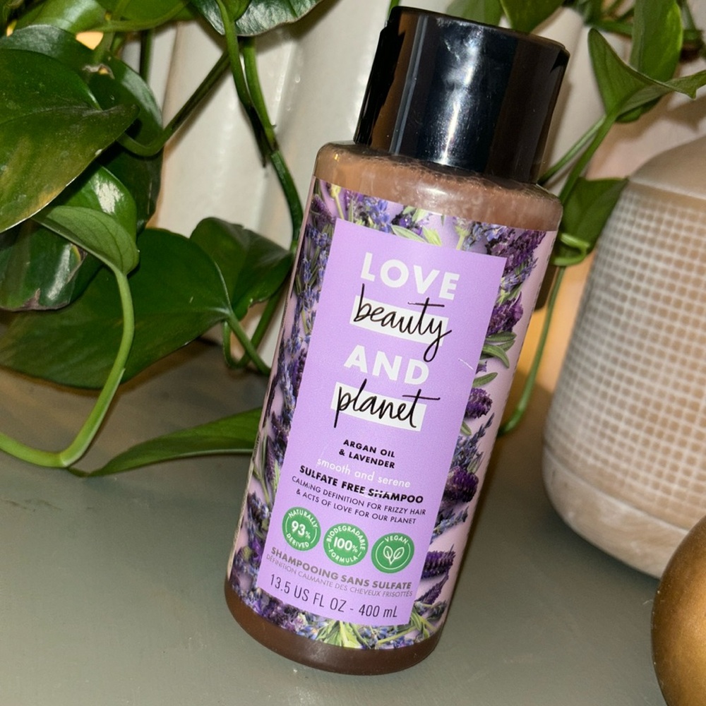 love beauty and planet arfan oil & lavender sulfate free shampoo